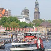 4650_3186 Hafenfähre bei einer Linienfahrt während des Hafengeburtstages. | Hafengeburtstag Hamburg - groesstes Hafenfest der Welt